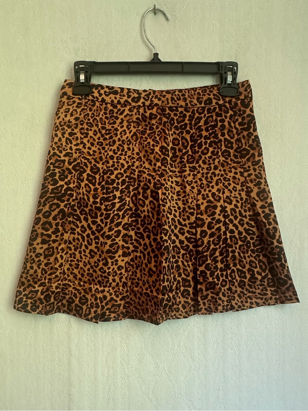 Lulus Micro Mini Animal Print Skirt Sz S Pleated Side Slit